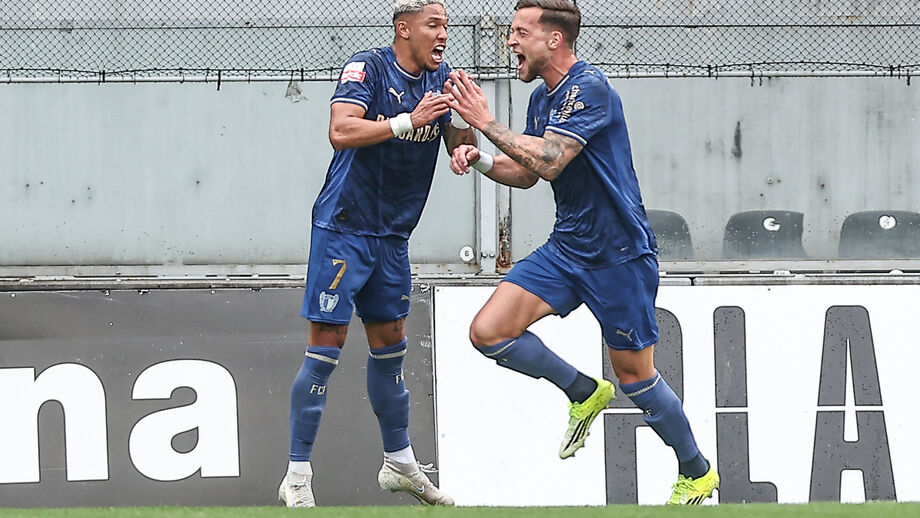 Sorriso e Justin de Haas marcaram em Guimarães