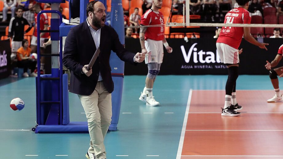 João Coelho celebra a vitória do Sporting na Taça