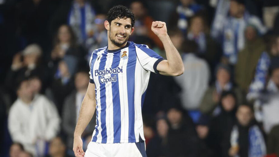 Gonçalo Guedes esteve em destaque na vitória da Real Sociedad
