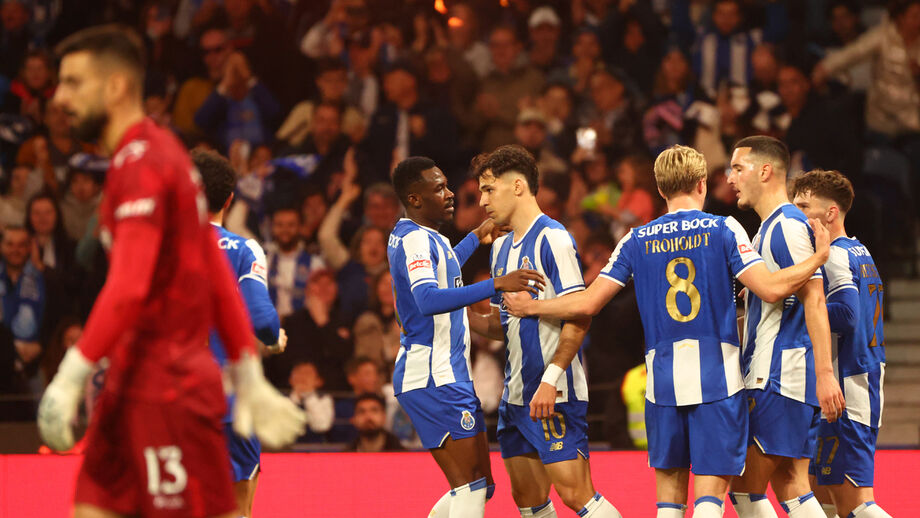 Jogadores do FC Porto festejam frente ao Moreirense
