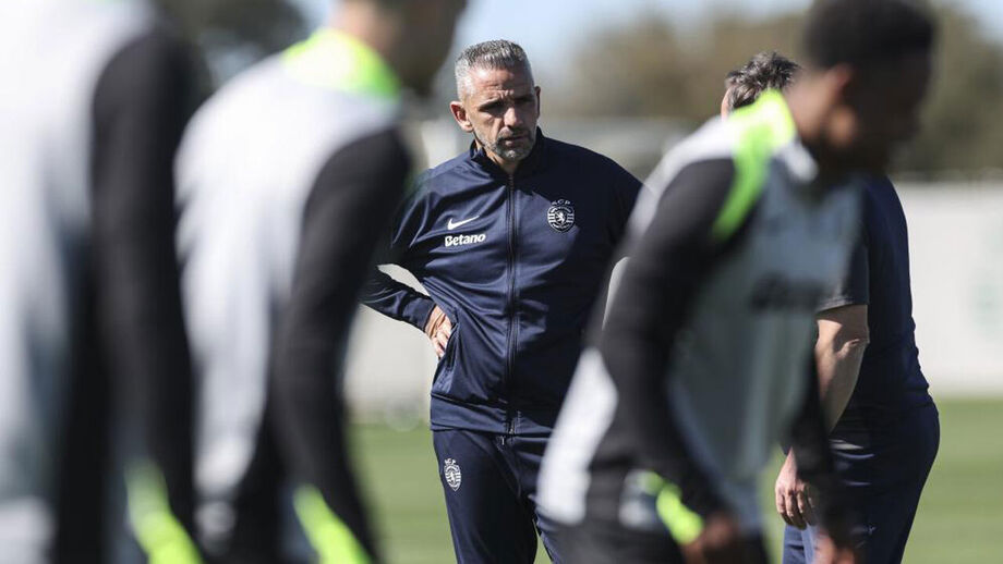 Rui Borges durante o treino do Sporting 