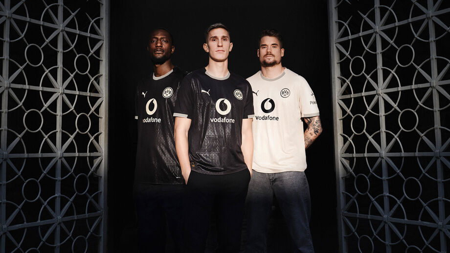 Modelo presta tributo ao antigo reduto do histórico clube alemão