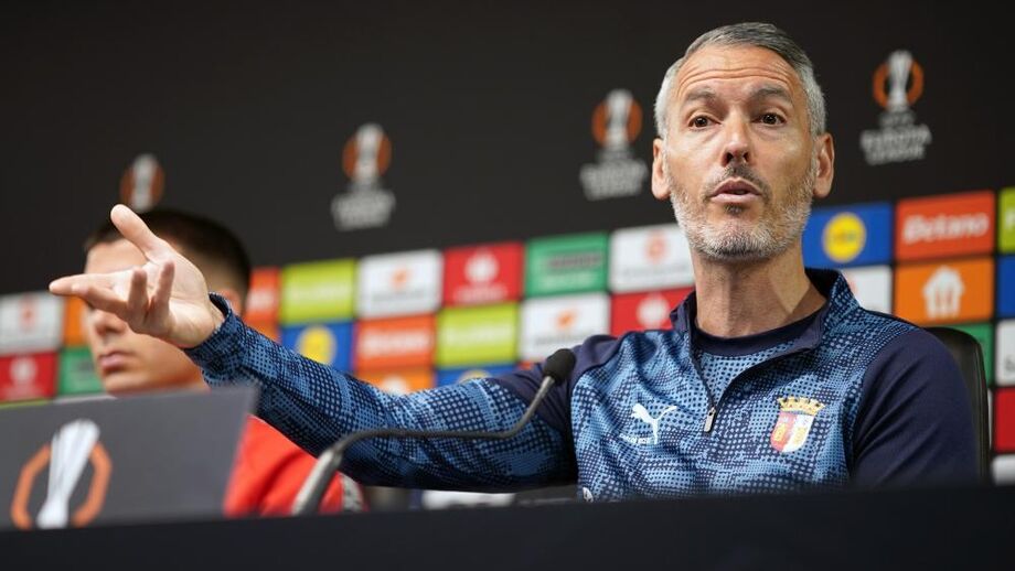 Carlos Vicens na conferência de antevisão