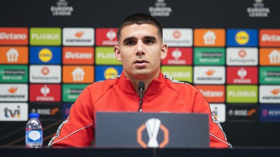 Víctor Gómez na antevisão ao jogo com o Ferencváros