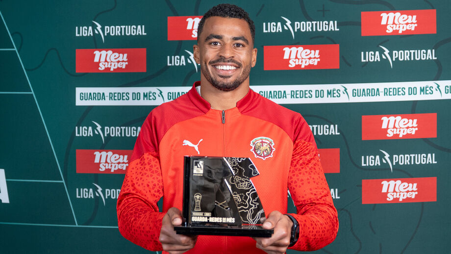 Guardião ostenta novo troféu