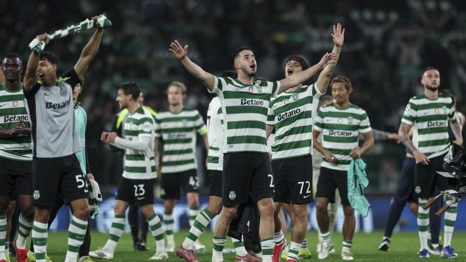 Jogadores do Sporting celebram a reviravolta em Alvalade frente ao Bodo/Glimt