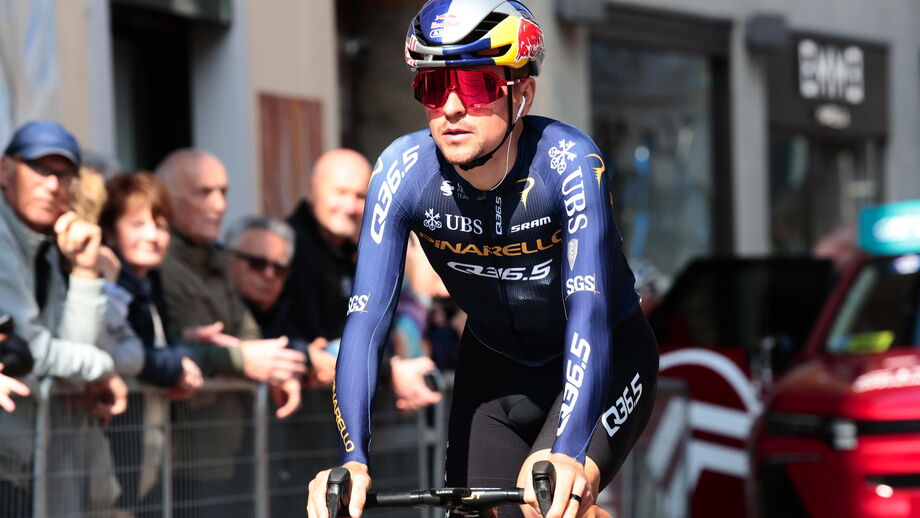 Thomas Pidcock vence o Milão-Torino'2026