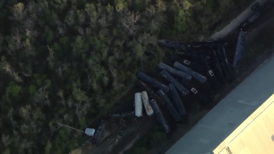 Acidente provocou fugas de etanol, entretanto controladas