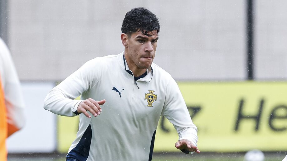 Mateus Fernandes promovido dos sub-21 à seleção principal