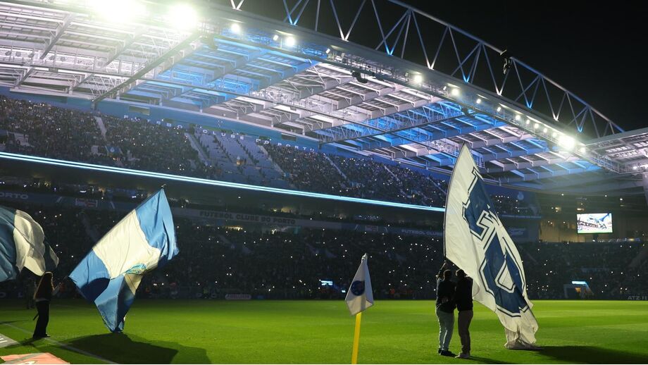 Helton confia que FC Porto pode vencer o Nottingham Forest