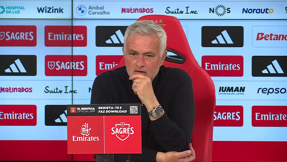 Treinador do Benfica assume que ter ficado de fora do banco frente ao Arouca "foi uma injustiça" e caso acontecesse o mesmo hoje, frente ao Vitória, "seria uma dupla injustiça"