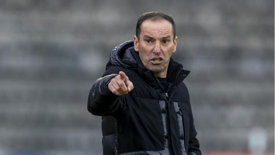 Petit, treinador do Santa Clara