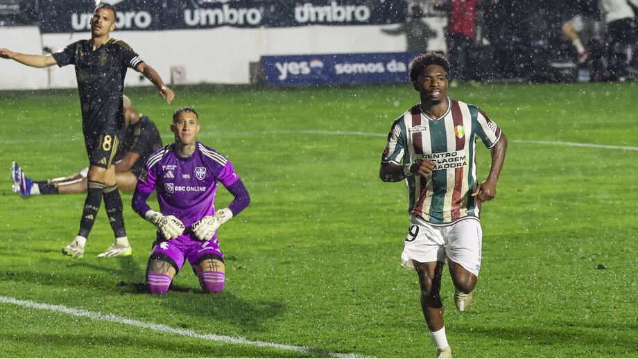 Abraham soma 11 participações em golo esta temporada