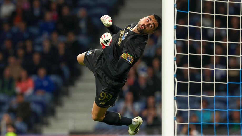 Diogo Costa sofre lesão nos adutores e está em risco para os próximos compromissos da Seleção