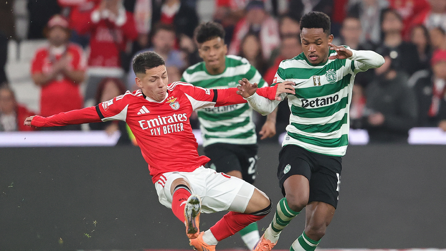 Prestianni e Geny Catamo durante o Benfica-Sporting
