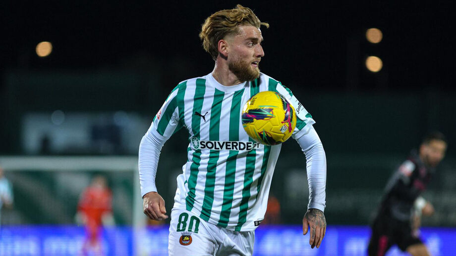 Ole Pohlmann em ação pelo Rio Ave