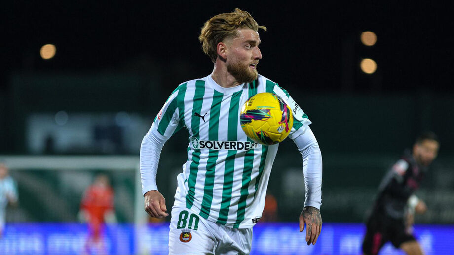 Ole Pohlmann em ação pelo Rio Ave