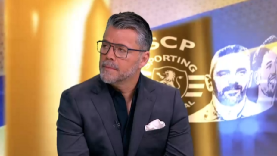 Comentador da CMTV comenta o cartão amarelo mostrado pelo árbitro a Luis Suárez no Alverca-Sporting