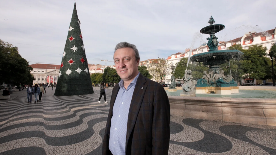Jorge Castro foi fotografado pela SÁBADO em 2018, numa reportagem sobre luzes de Natal em Lisboa