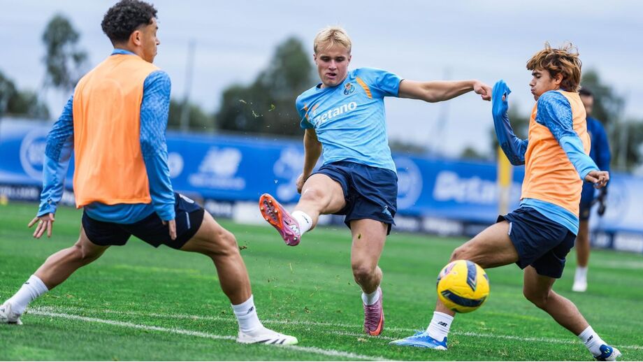 Froholdt e Samu são dois dos dragões mais valorizados