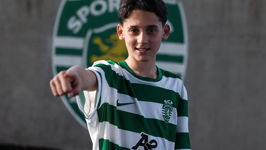 Pedro Comério joga no meio-campo