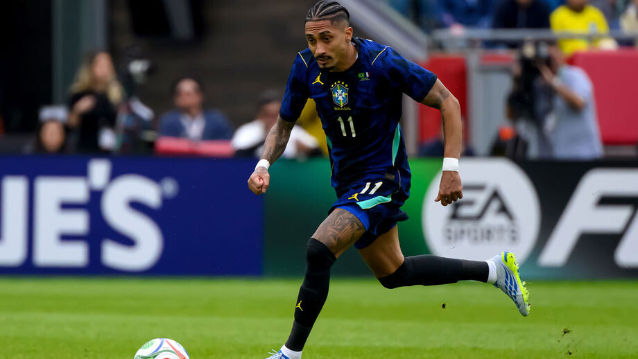 Raphinha lesionou-se frente à seleção francesa