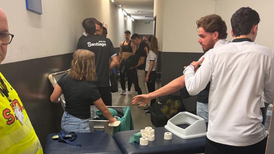 Jogadores do Sporting precisaram de ser assistidos no Dragão Arena