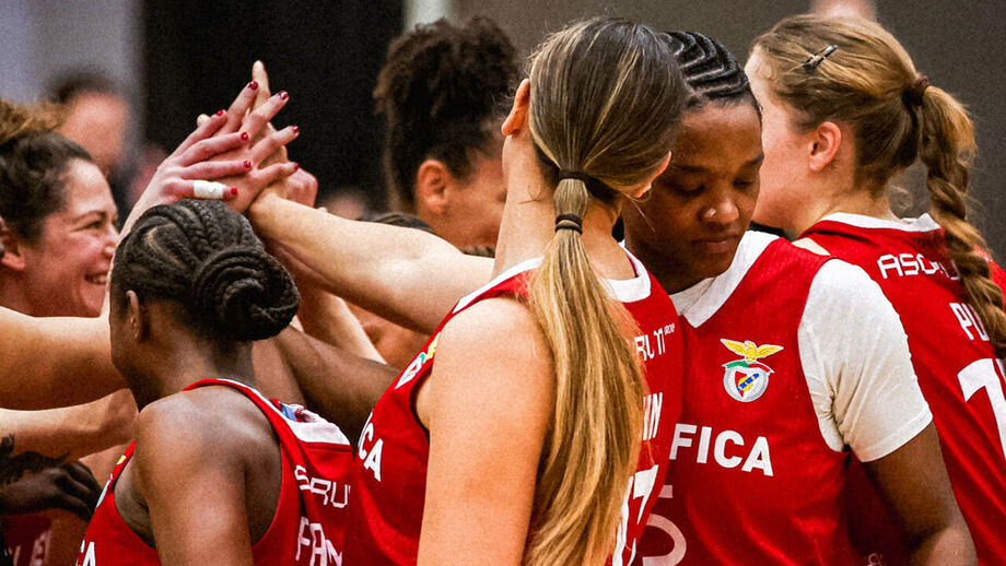Benfica eliminou o Esgueira 