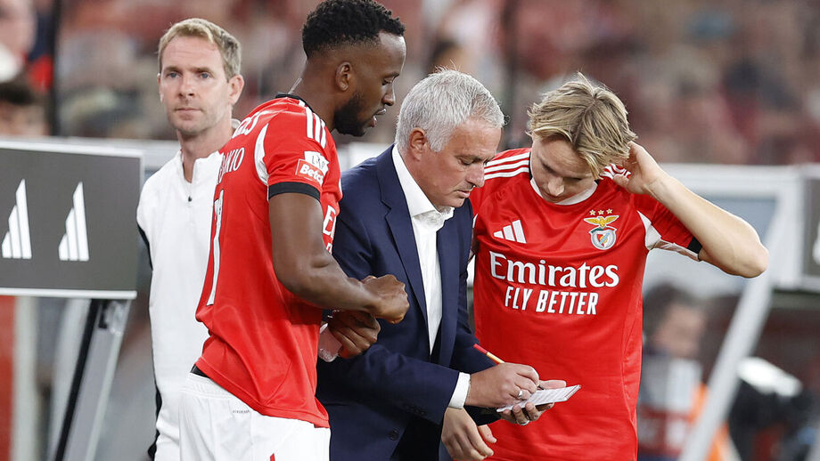 Lukebakio questionado sobre a saída de Mourinho