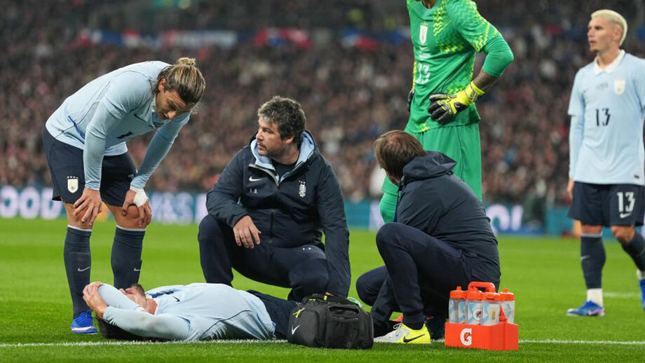 Joaquín Piquerez sofre uma lesão no tornozelo e fica com o Mundial em risco