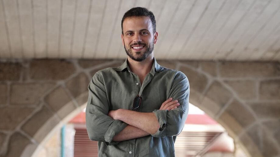 João Pedro em conversa com Record