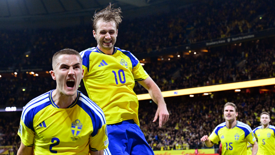 Lagerbielke marcou um dos golos da Suécia na vitória sobre a Polónia rumo ao Mundial