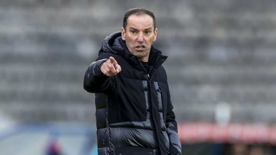 Petit, treinador do Santa Clara