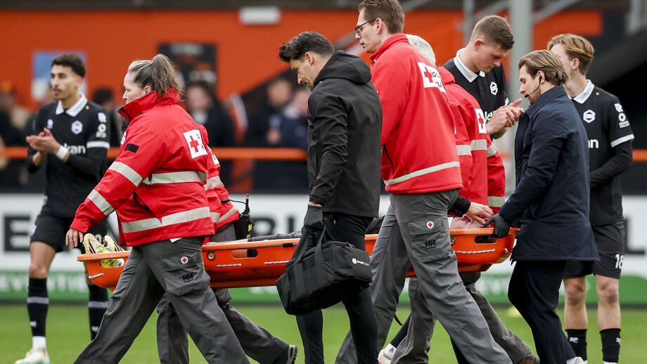 Stije Resink saiu de maca