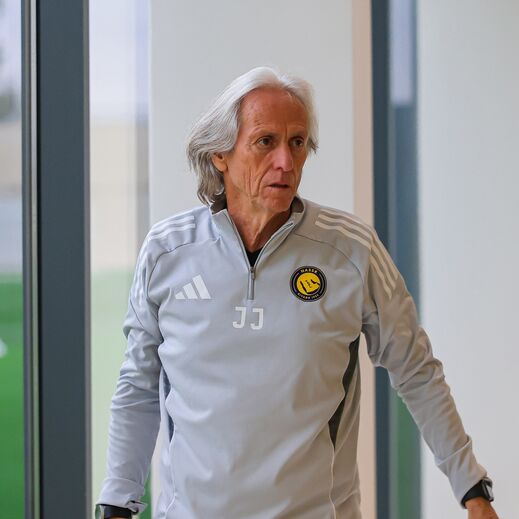 Jorge Jesus surge num dia de trabalho no Al Nassr