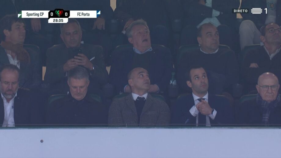 Roberto Martínez na tribuna de Alvalade