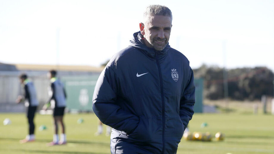 Rui Borges durante o treino do Sporting