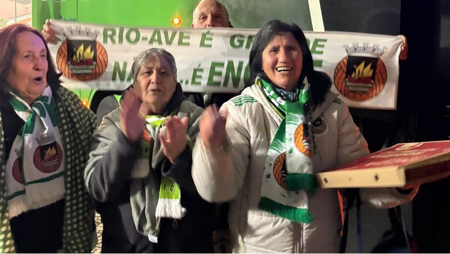 Rio Ave distribuiu pizzas aos adeptos que se deslocaram a Tondela