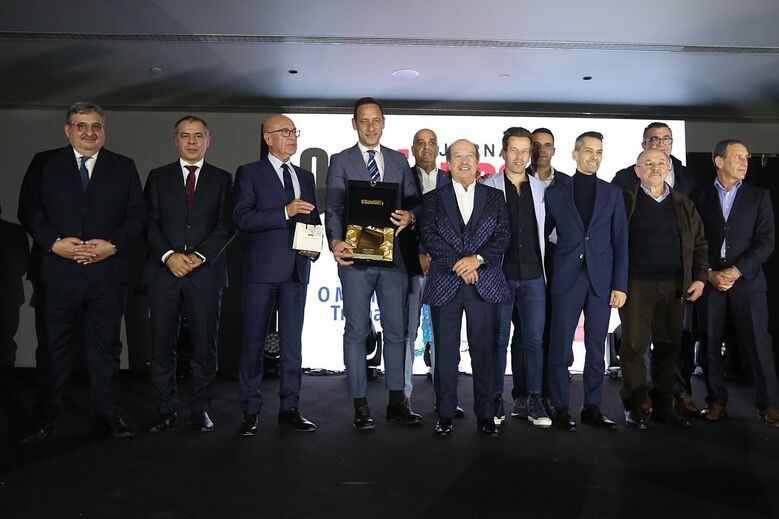 Homenagens, prémios e muitas caras conhecidas: as melhores imagens de mais uma gala de 'O Gaiense'