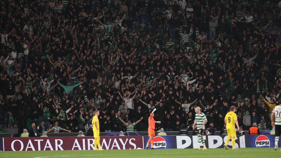 Adeptos do Sporting apoiam a equipa