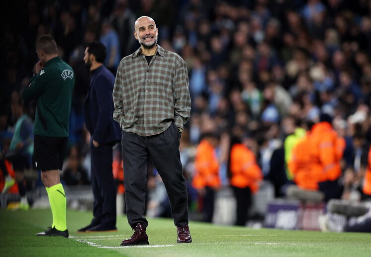 Camisa de Guardiola dá que falar