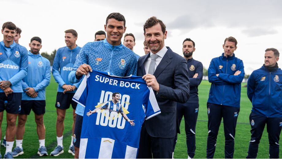 André Villas-Boas no Olival para assinalar o jogo 1.000 de Thiago Silva