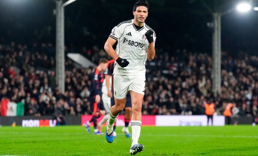 Raúl Jiménez pode estar a caminho do Japão após publicação misteriosa