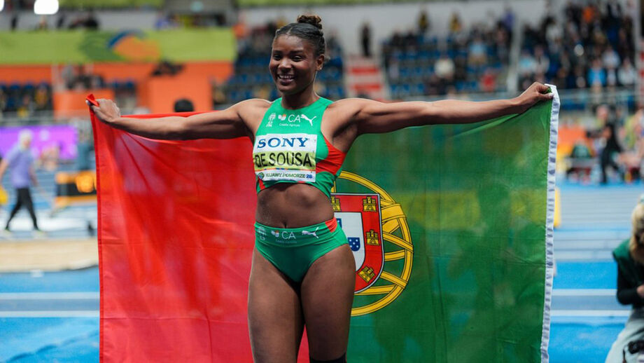 Agate de Sousa sagra-se campeã do mundo no salto em comprimento