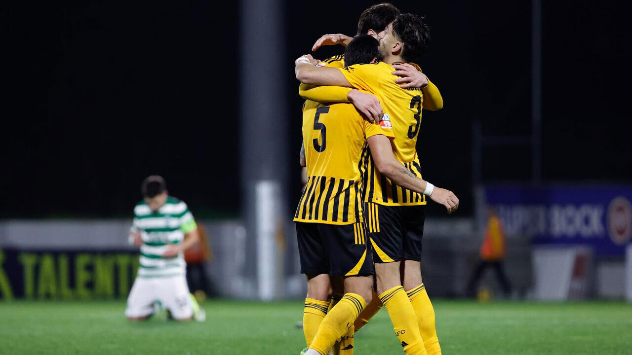 A crónica do Lourosa-Sporting B, 1-0: Arsénio soube estar no sítio ...