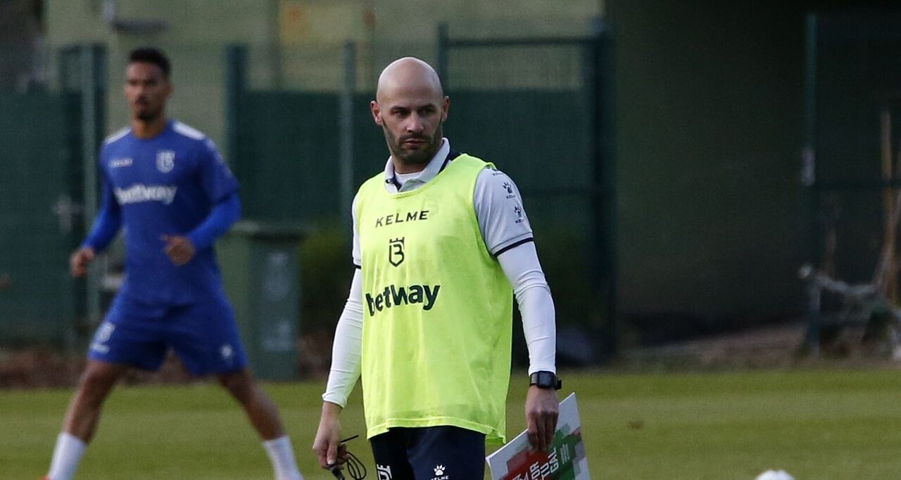 Franclim Carvalho perto de treinar o Botafogo