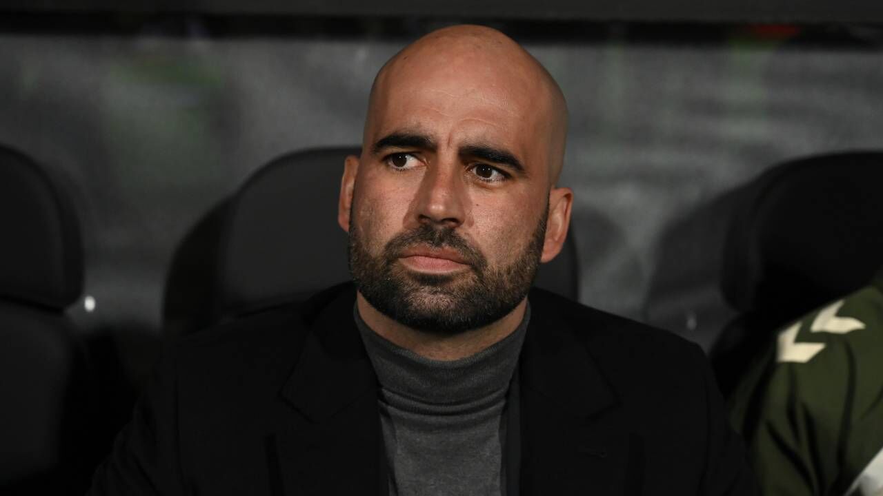 Claudio Giráldez continua no comando técnico do Celta de Vigo até 2028