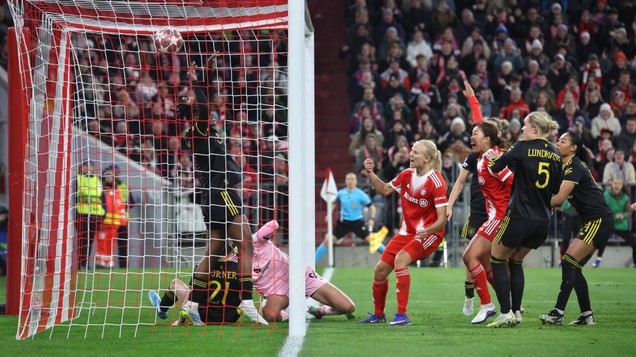 Bayern Munique superou o Man. United e avançou para as meias-finais da Champions feminina