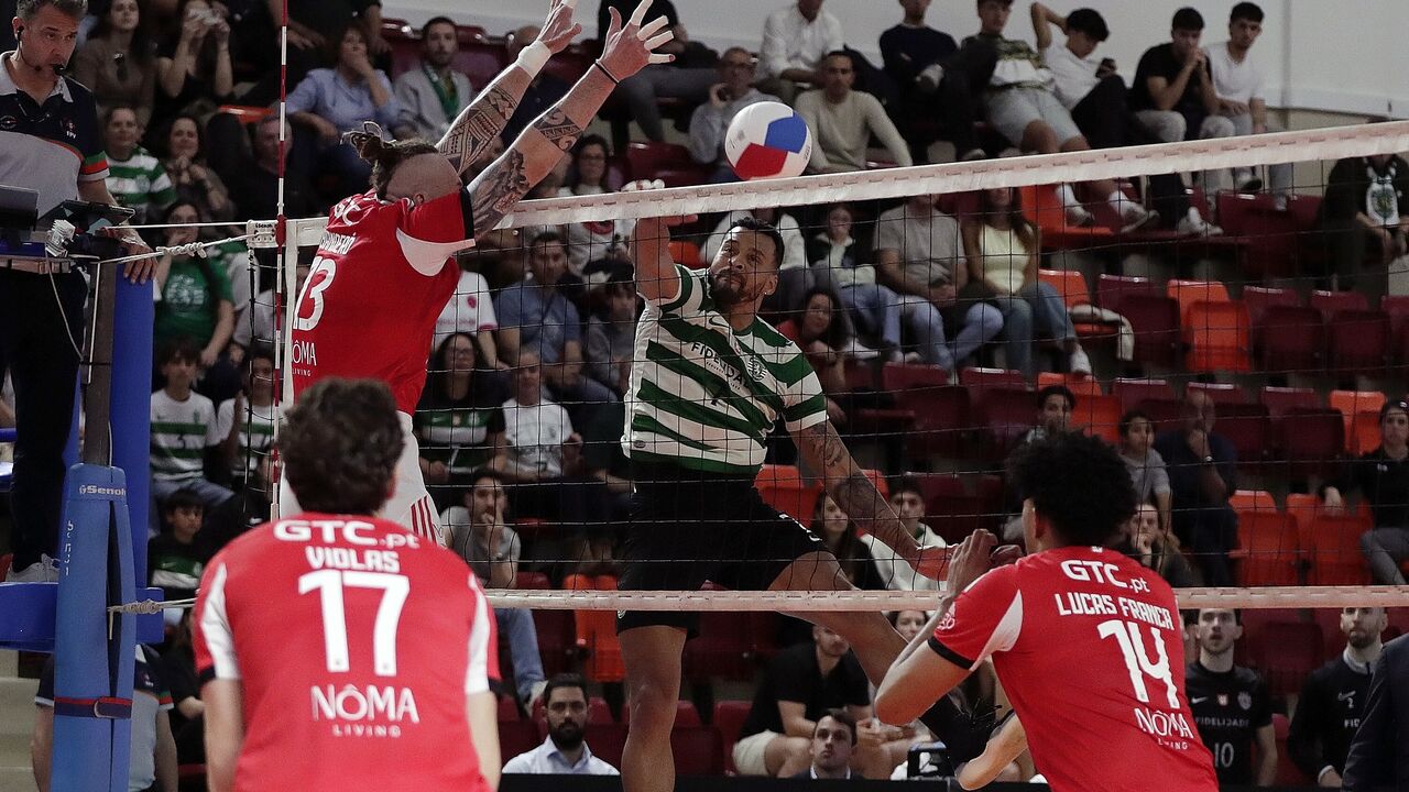 Playoff de voleibol arranca com Sporting, V. Guimarães, Benfica e Leixões