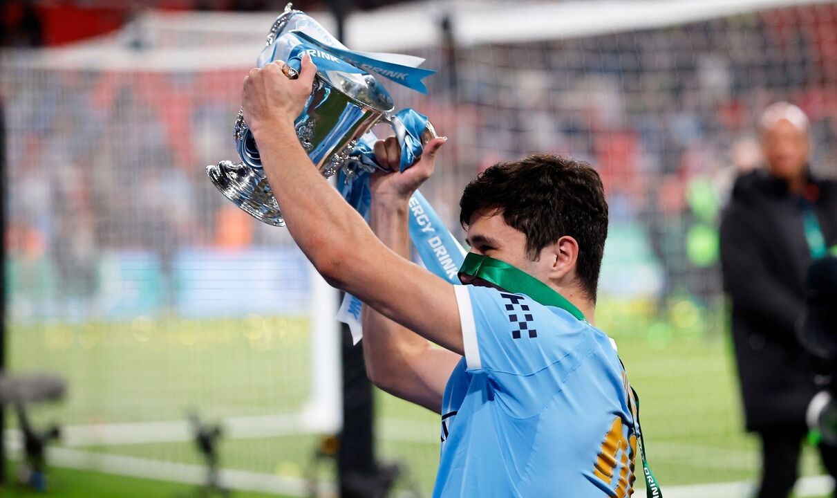 Khusanov agradece apoio de Guardiola no City